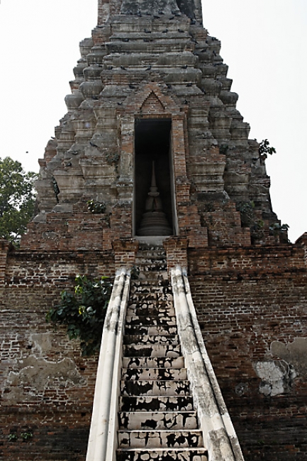 Prasat Nakhon Luang-035